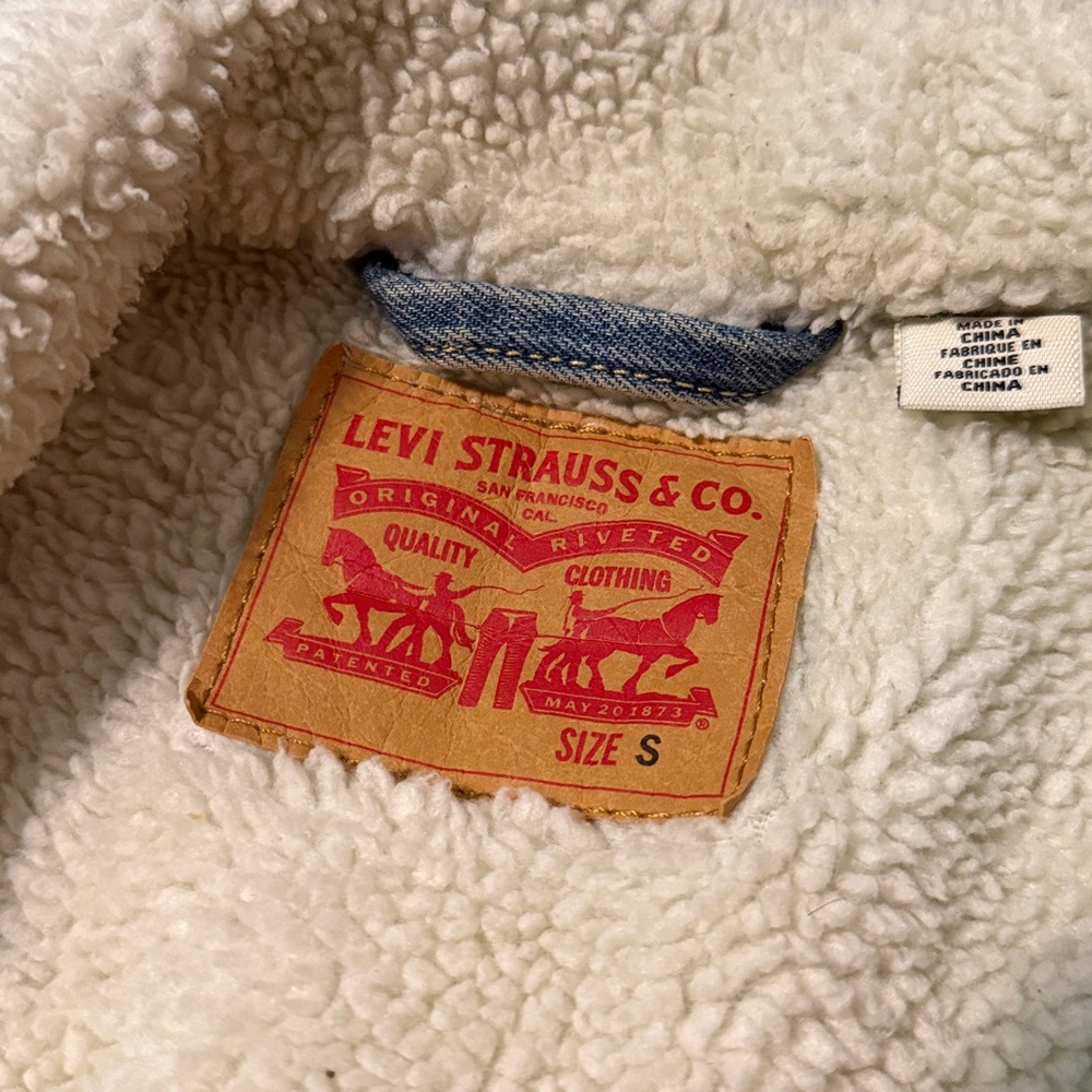 Levi's Light Blue Sherpa-Lined Jacket - Picture 2 of 5